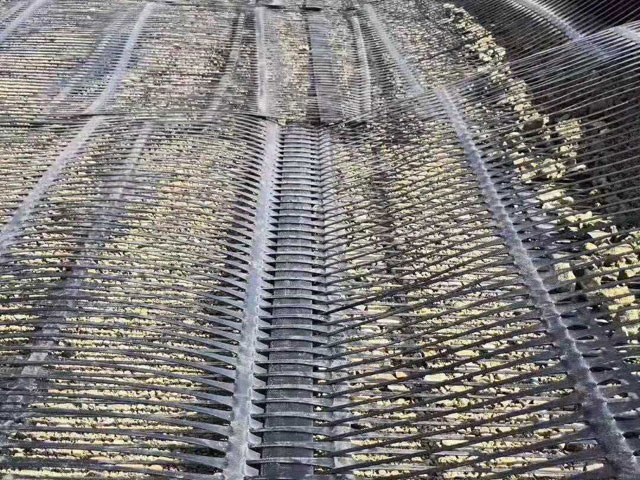 单向土工格栅的施工